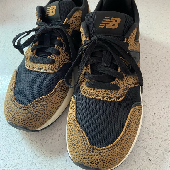 New Balance Shoes - Like new, cheetah print New Balance